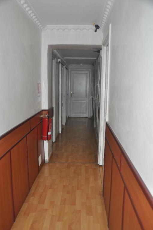 Backpackers Haven * Rom