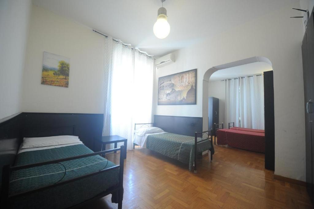 Backpackers Haven * Rom