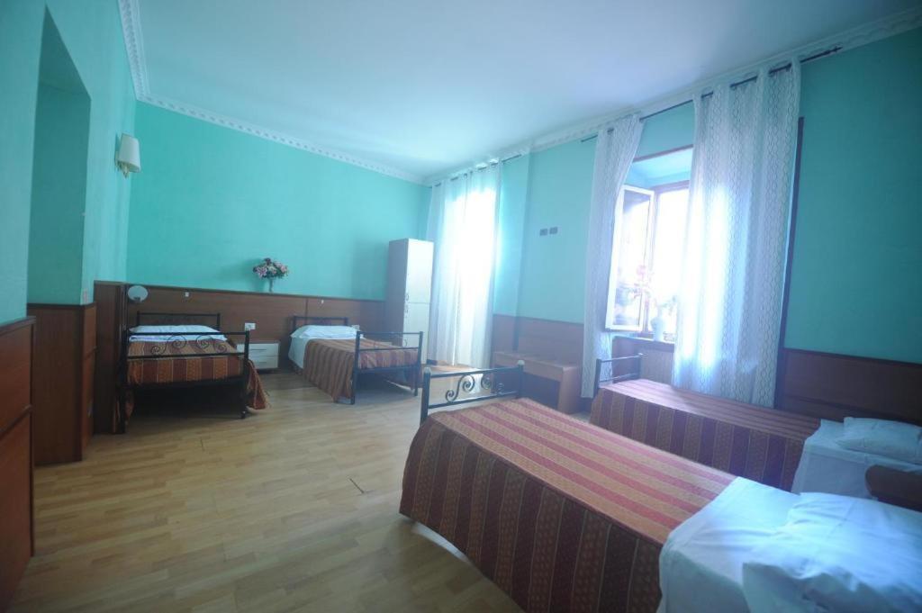 Hostel Backpackers Haven Rom